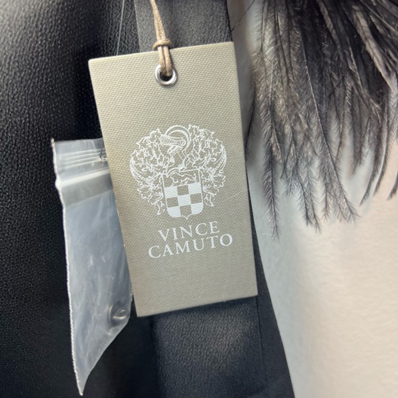 Vince Camuto Womens Faux Feather Trim Short Sleeve Blouse Shirt Black NEW Sz XXS - Picture 6 of 12